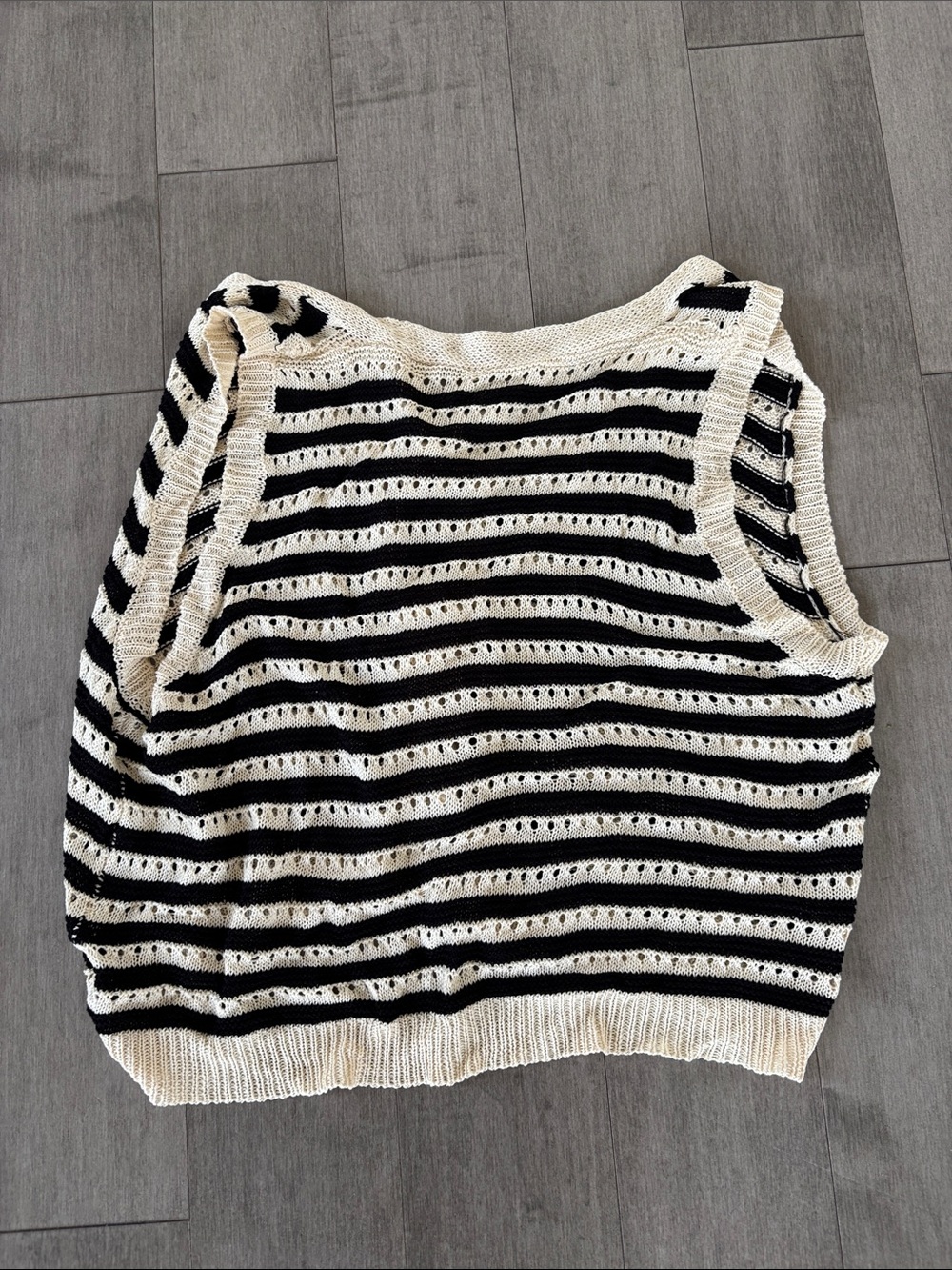 SHEIN Black & Cream Striped Knit Drawstring Shorts and Top - Picture 5 of 6